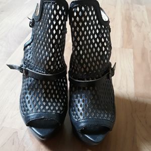 Shoedazzle Wedge Sandals